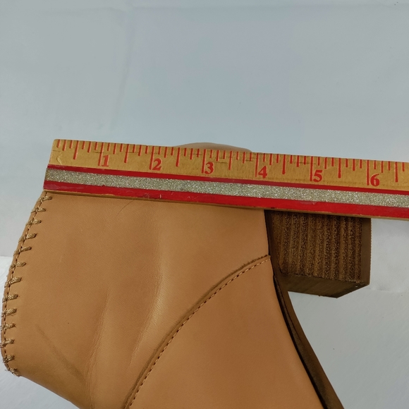 Toms Tassel Back Zip Soft Leather Stacked Heel Ankle Boot Tan Women's Size 10 - Picture 3 of 16